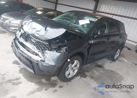 2022 Kia Sorento Lx z USA, uszkodzony, nr VIN 5XYRG4LC9NG140503